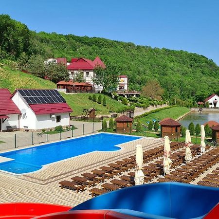 Mishyn-City Hotel Dobrovlyany Exteriör bild
